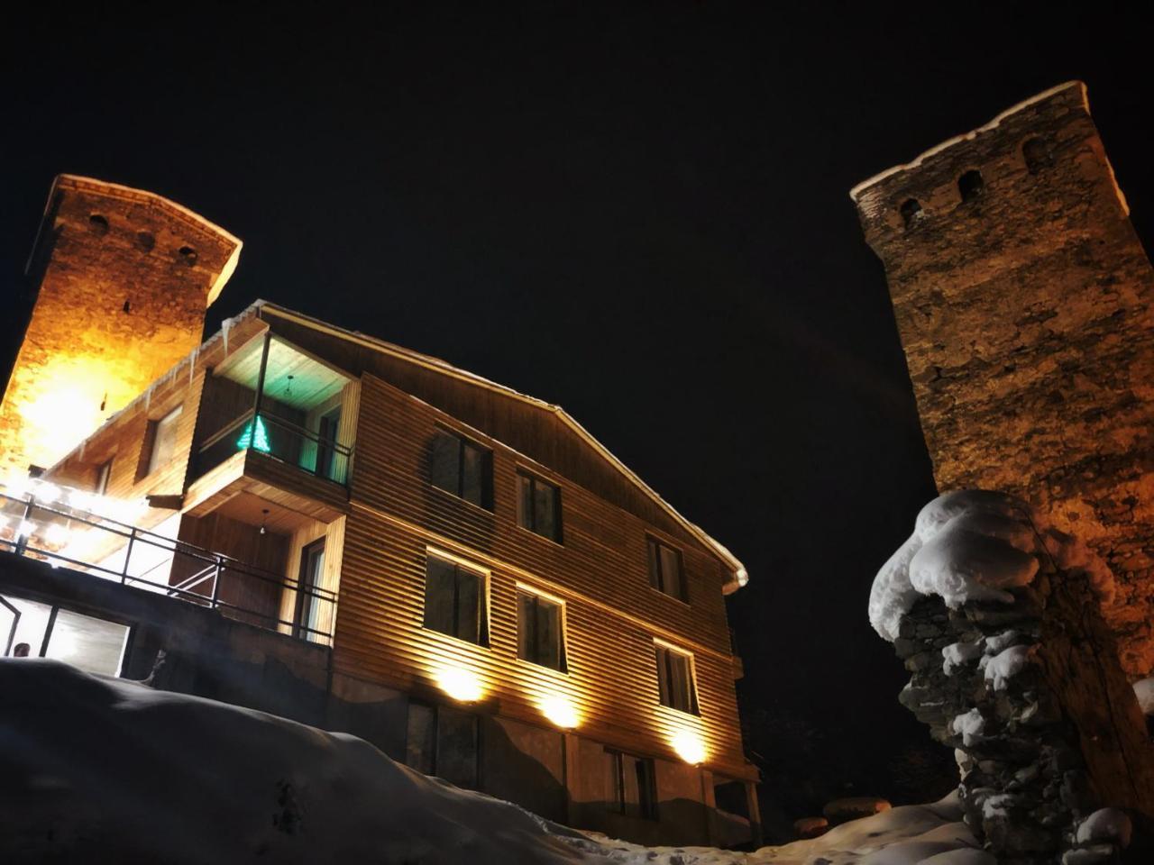 Hotel Old House Mestia Exterior foto